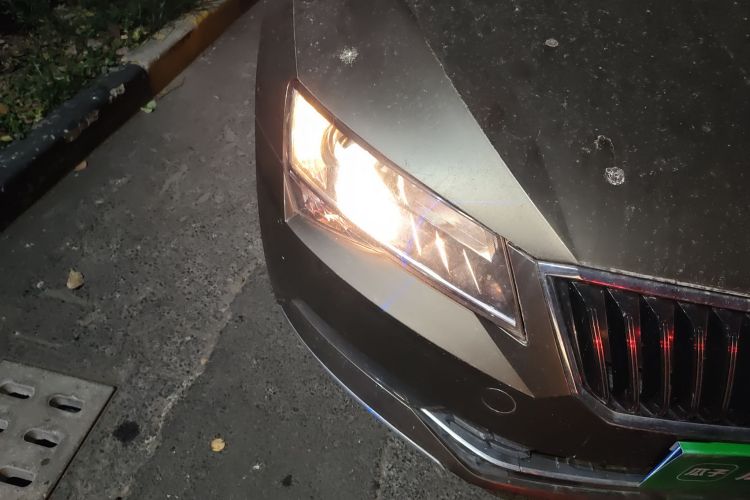 斯柯达 速派 2018款 TSI280 DSG舒适版 国V车身外观8