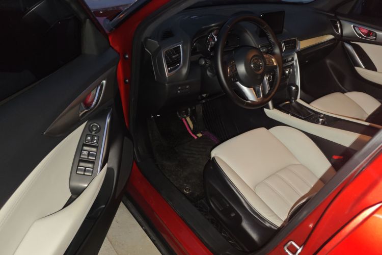 马自达CX-4 2016款 2.5L 自动四驱蓝天无畏版中控内饰20