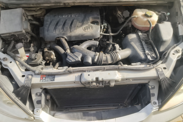 别克GL8 2014款 2.4L 经典版局部细节24