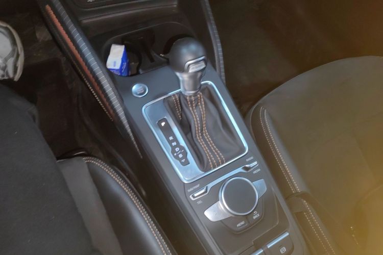 奥迪Q2L e-tron 2022款 Q2L e-tron 纯电智享型局部细节18