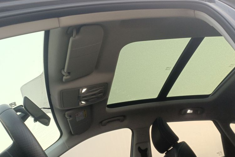 名爵 MG ONE 2022款 α-数智运动系列 1.5T 初创版中控内饰22