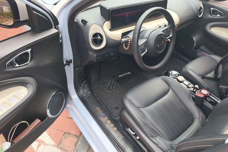 五菱汽车 五菱缤果 2023款 410km 灵犀尊享款中控内饰7003