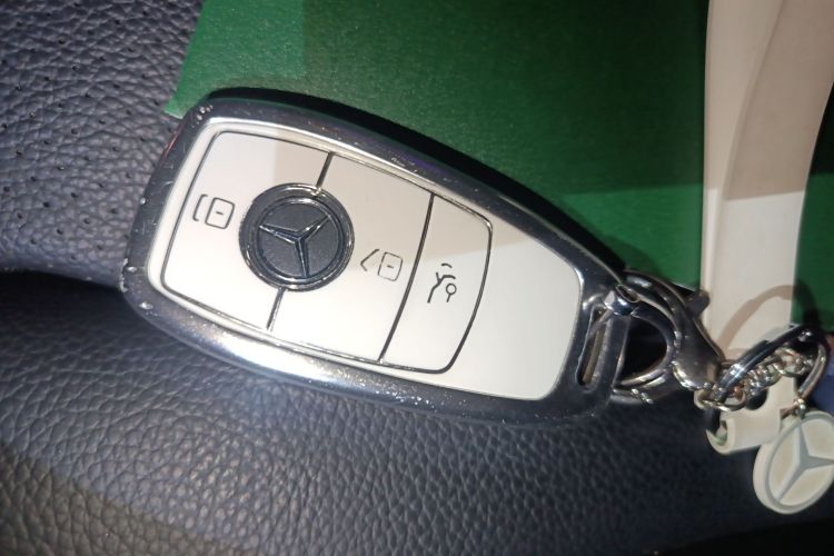 奔驰C级 2021款 C 260 L 运动星耀臻藏版中控内饰7001