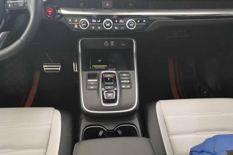 本田CR-V新能源 2023款 2.0L e:PHEV 领耀版中控内饰18