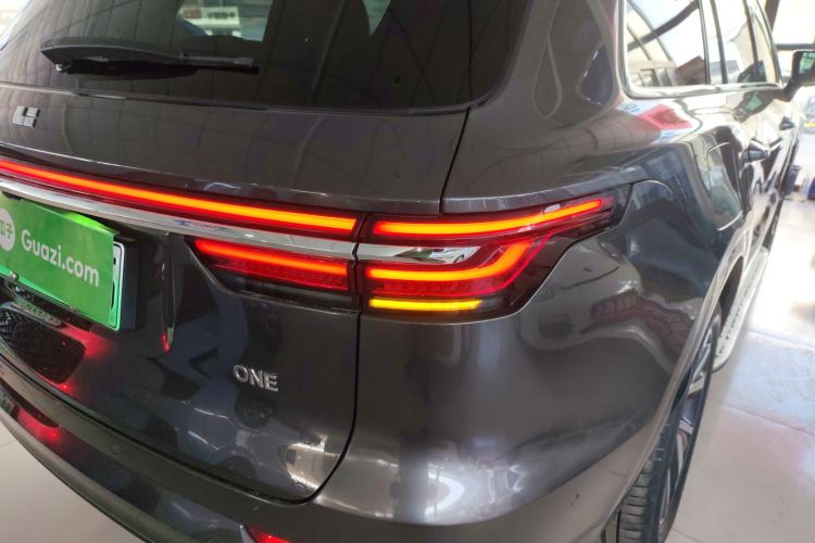 理想汽车 理想ONE 2021款 增程6座版车身外观9