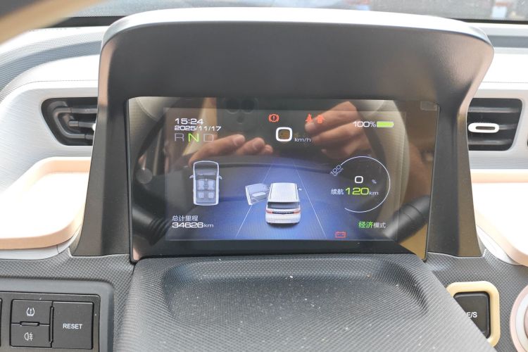 五菱汽车 宏光MINIEV 2021款 马卡龙时尚款 磷酸铁锂中控内饰14