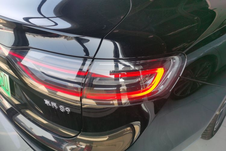 鸿蒙智行 享界S9 2024款 纯电 Ultra 四驱旗舰版车身外观6006