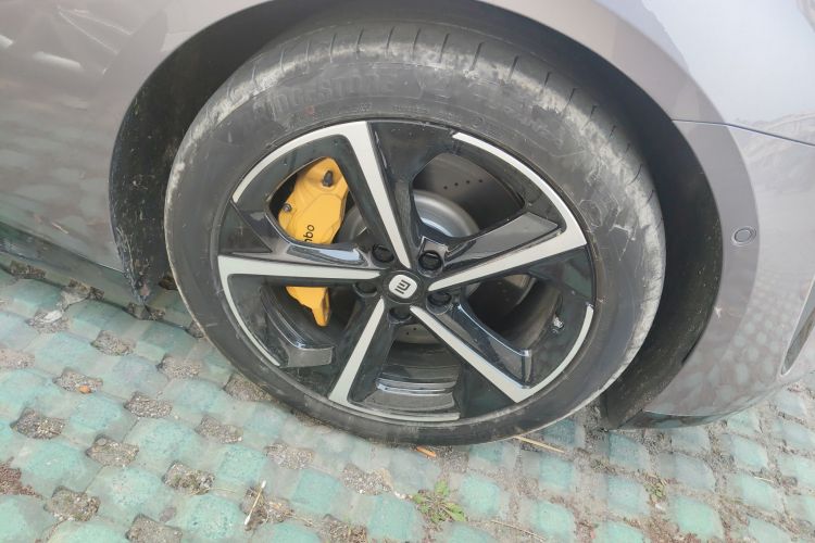 小米汽车 小米SU7 2024款 四驱超长续航高阶智驾Max版车身外观10