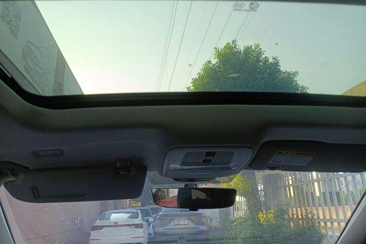 荣威i5 2021款 改款 1.5L CVT钻石版局部细节22