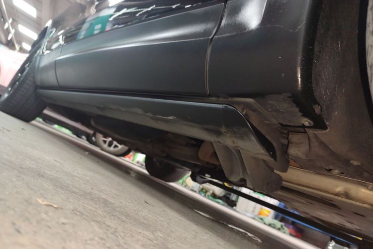 路虎 发现 2019款 3.0 SC V6 SE机舱底盘29