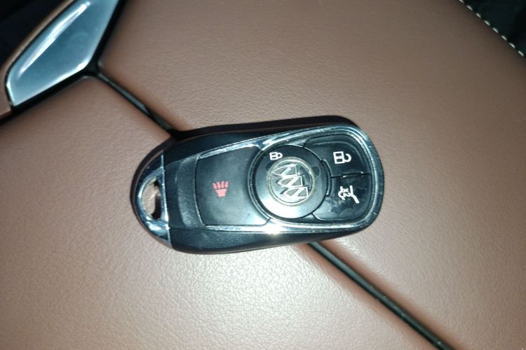 别克 昂科威 2017款 28T 四驱精英型中控内饰7001