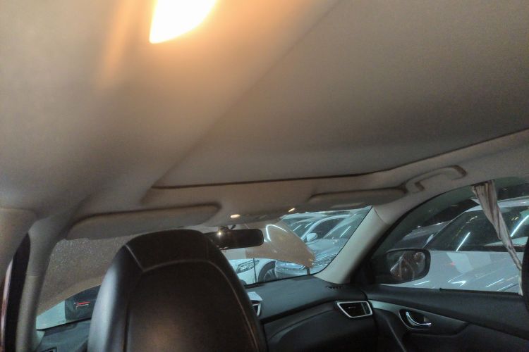 日产 奇骏 2014款 2.0L CVT智领版 2WD局部细节22