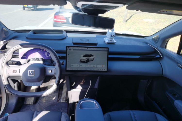 极氪X 2025款 五座后驱版中控内饰12