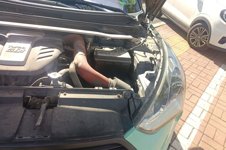 现代 Veloster飞思 2012款 1.6T 自动尊享版局部细节9007