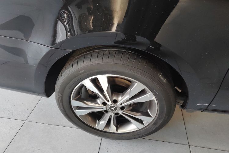 奔驰V级 2018款 V 260 领航版 国V车身外观6008