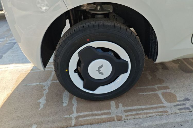 五菱汽车 宏光MINIEV 2024款 第三代 215km 青春版车身外观6008