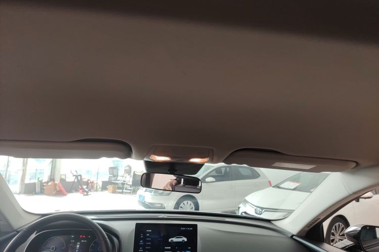 红旗E-QM5 2021款 网约充电 基础版 5座局部细节22