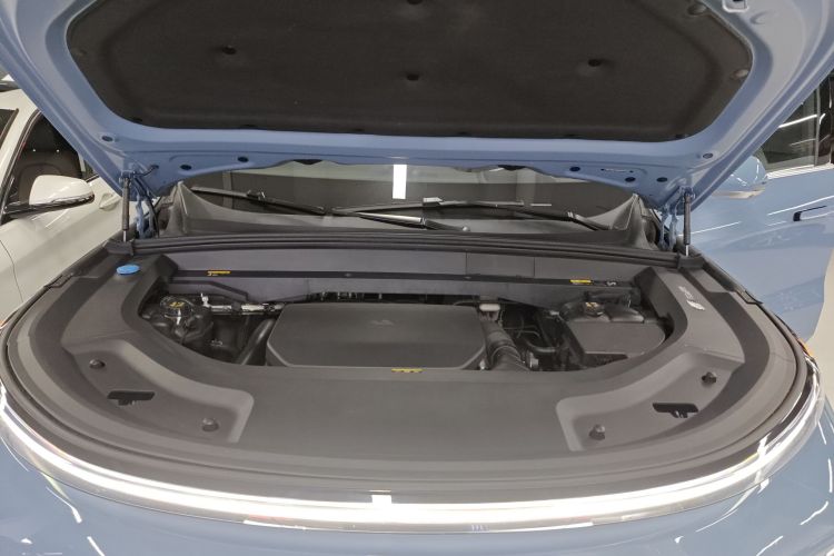 理想汽车 理想L9 2022款 Max机舱底盘24