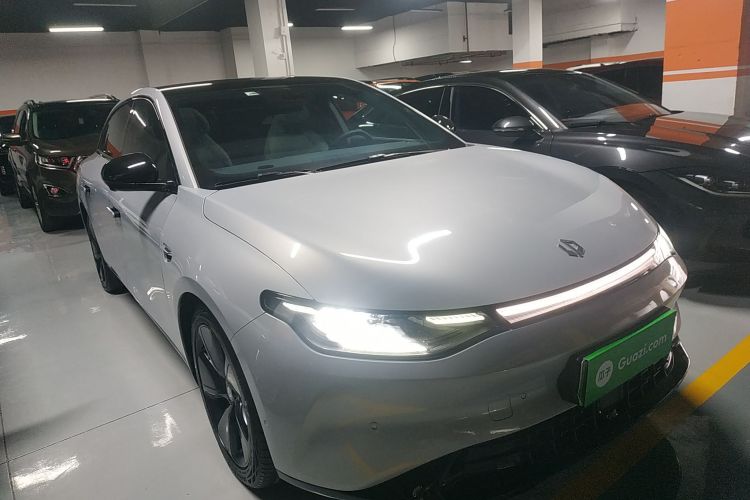 零跑汽车 零跑C01 2022款 四驱双电机性能版车身外观3