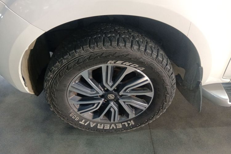 日产 途达 2020款 2.5L XV 4WD 自动四驱旗舰版车身外观6007