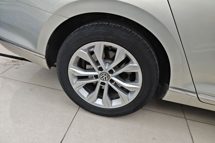 大众 迈腾 2018款 改款 330TSI DSG 豪华型车身外观6002