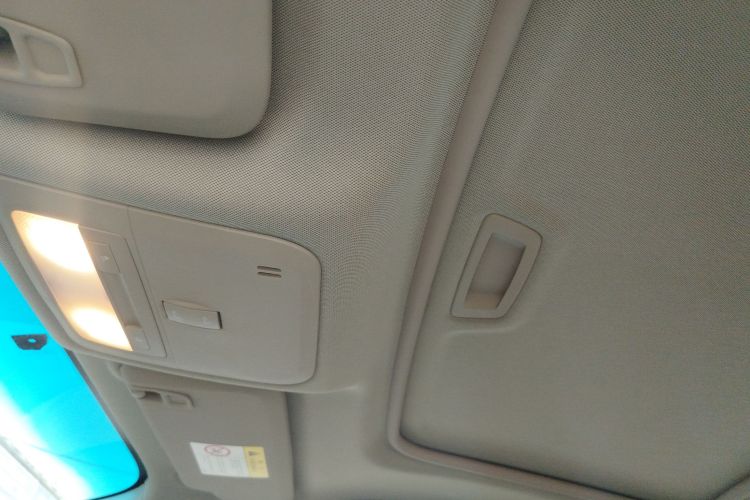 别克 英朗 2017款 18T 双离合精英型中控内饰22