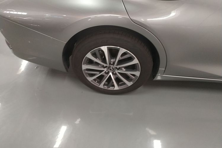 雷克萨斯ES 2025款 200 臻享版车身外观6008