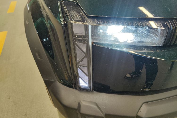 奇瑞iCAR 03 2024款 501km 四驱长续航进阶版车身外观8