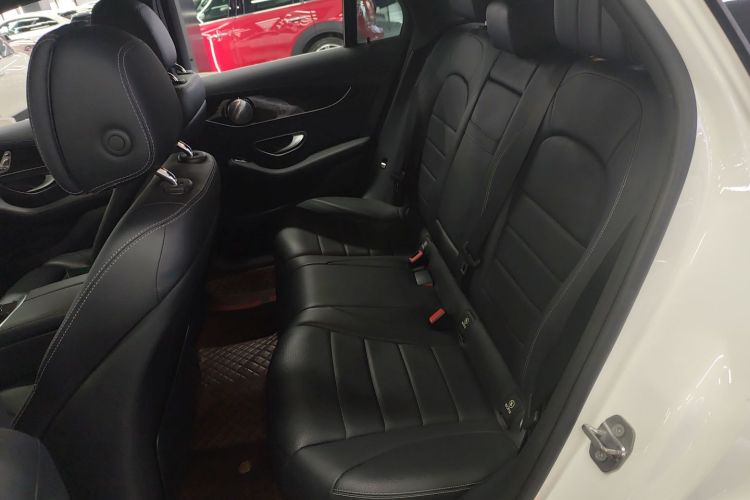 奔驰GLC 2017款 GLC 260 4MATIC 动感型中控内饰21