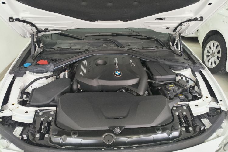 宝马3系 2019款 320Li 时尚型机舱底盘24