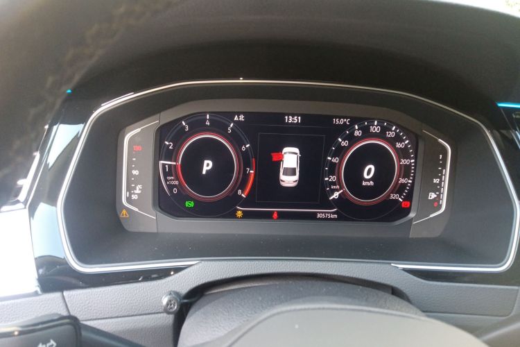 大众 迈腾 2023款 200万辆纪念版 330TSI DSG豪华型中控内饰14