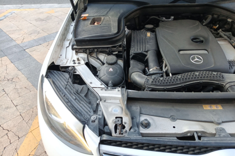 奔驰GLC 2016款 GLC 260 4MATIC 豪华型局部细节9006