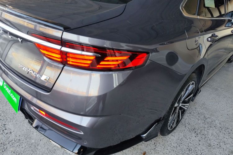 吉利汽车 星瑞 2025款 东方曜 2.0TD 望月版车身外观9