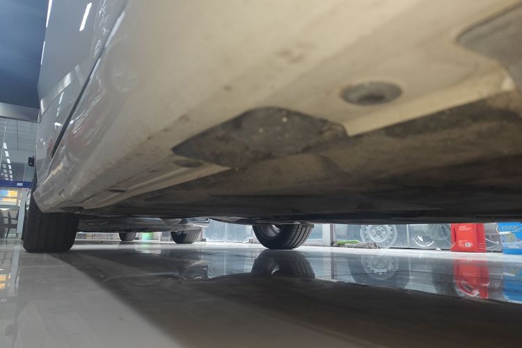 奔驰B级 2019款 B 200 动感型机舱底盘29