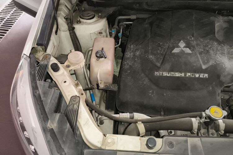 猎豹汽车 猎豹CS10 2017款 2.0T 自动豪华型局部细节9006