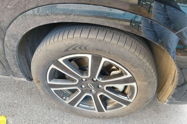 鸿蒙智行 问界M7 2024款 1.5T 智驾后驱Pro版 6座 三元锂电池车身外观10