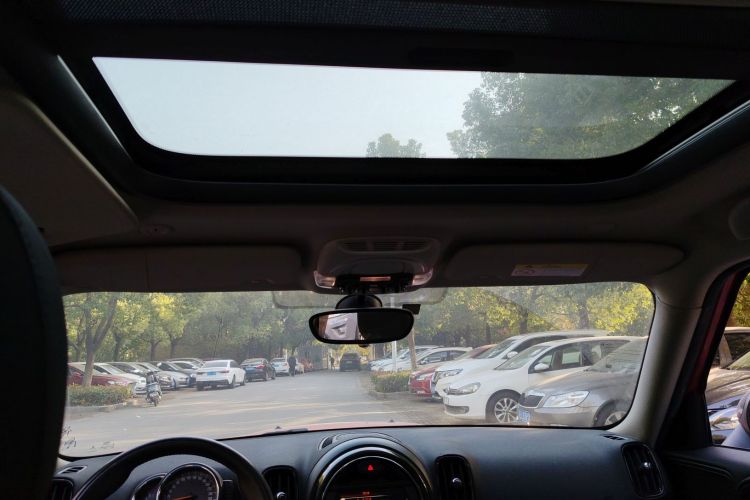 MINI Countryman 2017款 1.5T COOPER ALL4局部细节22