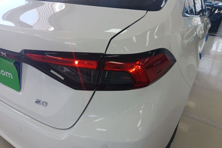 丰田 亚洲狮 2021款 2.0L 进取版车身外观9