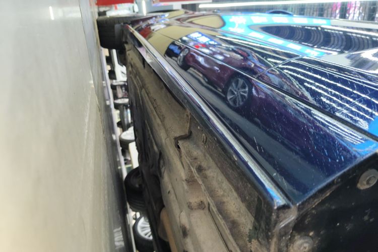 捷豹XE 2018款 2.0T 200PS 两驱R-Sport运动版局部细节9001