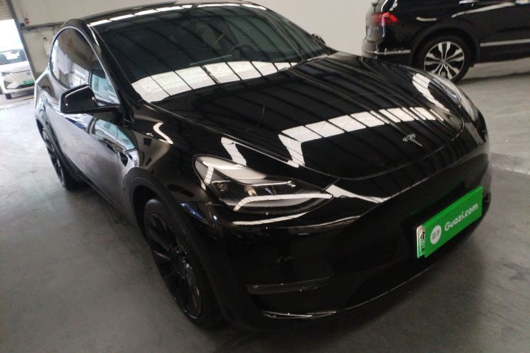 特斯拉 Model Y 2021款 长续航全轮驱动版 3D7车身外观3