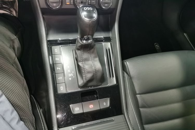 斯柯达 速派 2018款 TSI330 DSG豪华版 国V局部细节18