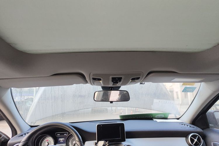 奔驰GLA 2015款 GLA 200 时尚型中控内饰22