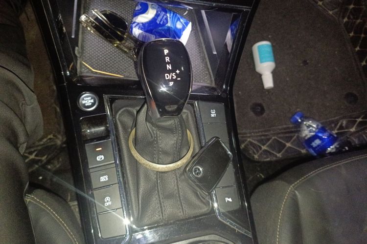 大众 帕萨特 2020款 改款 330TSI 精英版 国VI中控内饰18