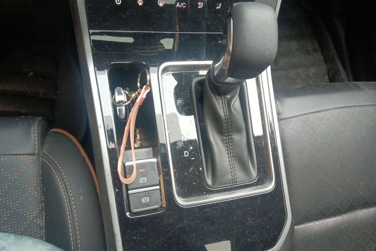 奇瑞 瑞虎5x 2020款 1.5L CVT时尚版中控内饰18