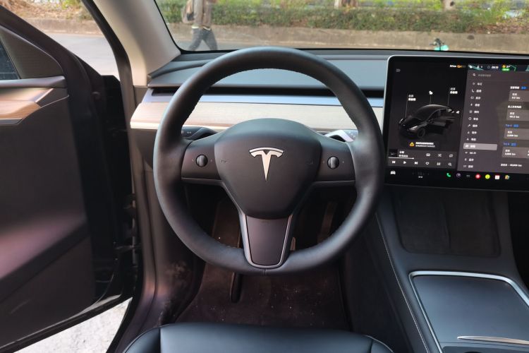 特斯拉 Model Y 2022款 改款 后轮驱动版局部细节13