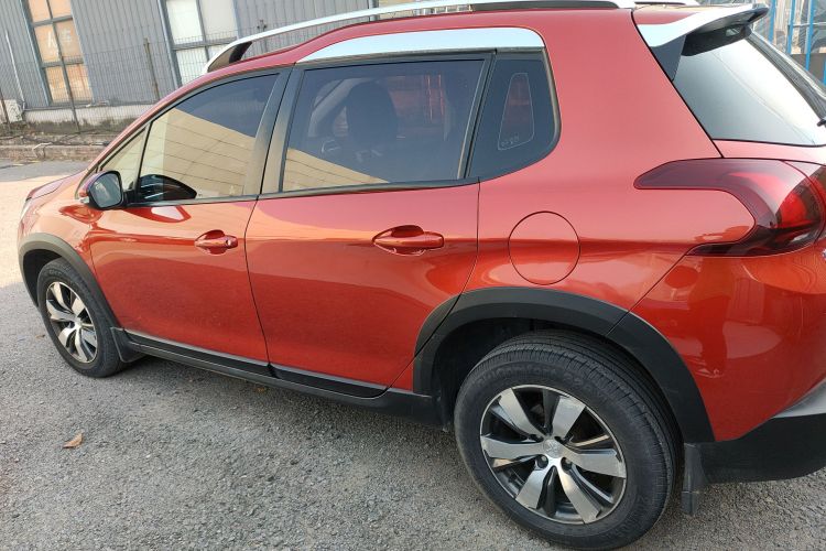 标致2008 2018款 1.6L 自动潮流版车身外观4