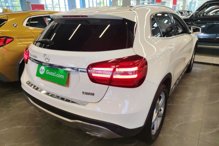 奔驰GLA 2019款 GLA 200 动感型车身外观6005