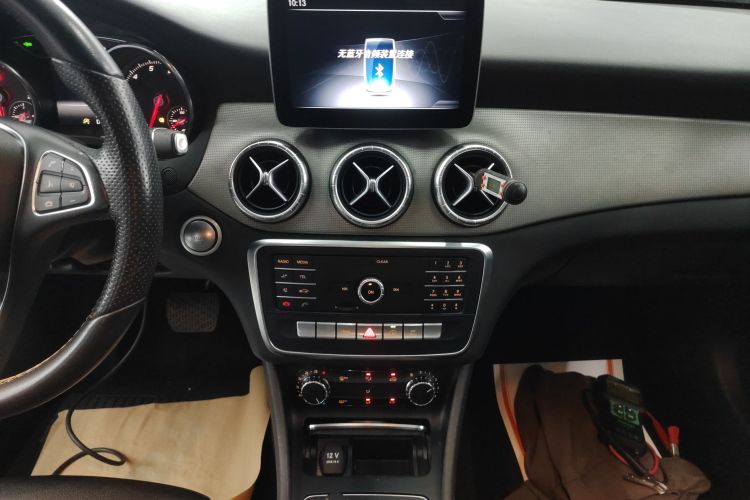 奔驰CLA 2018款 CLA 200 动感型局部细节16
