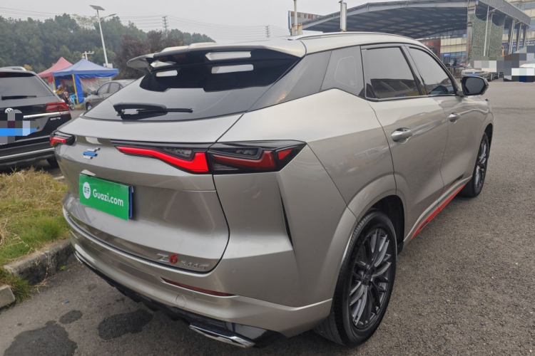 长安欧尚Z6 2022款 蓝鲸 1.5T DCT智尊型车身外观7