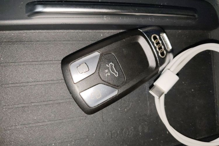 奥迪Q5L 2022款 改款 45T 豪华动感型中控内饰11